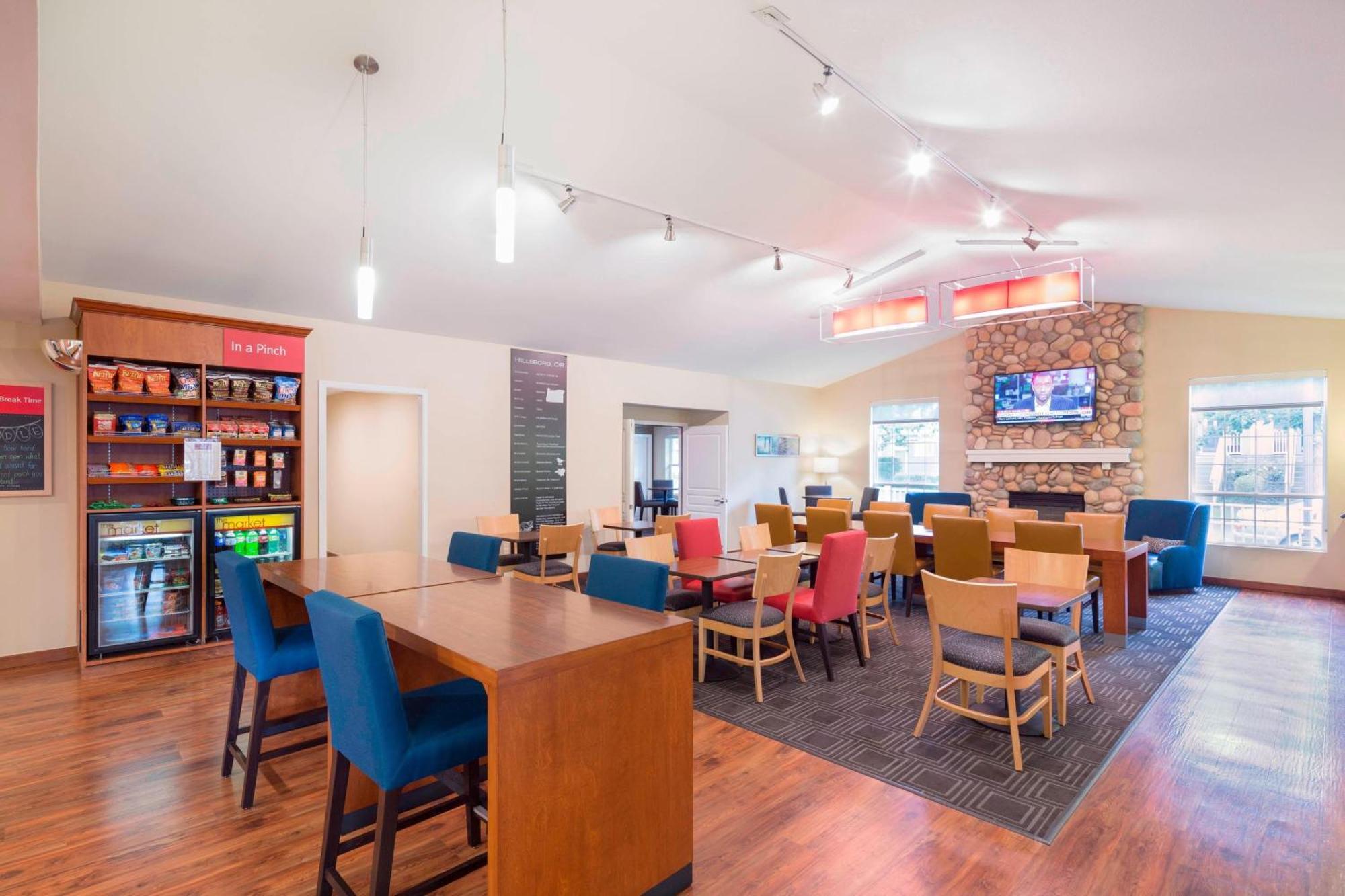 Towneplace Suites By Marriott Portland Hillsboro Esterno foto