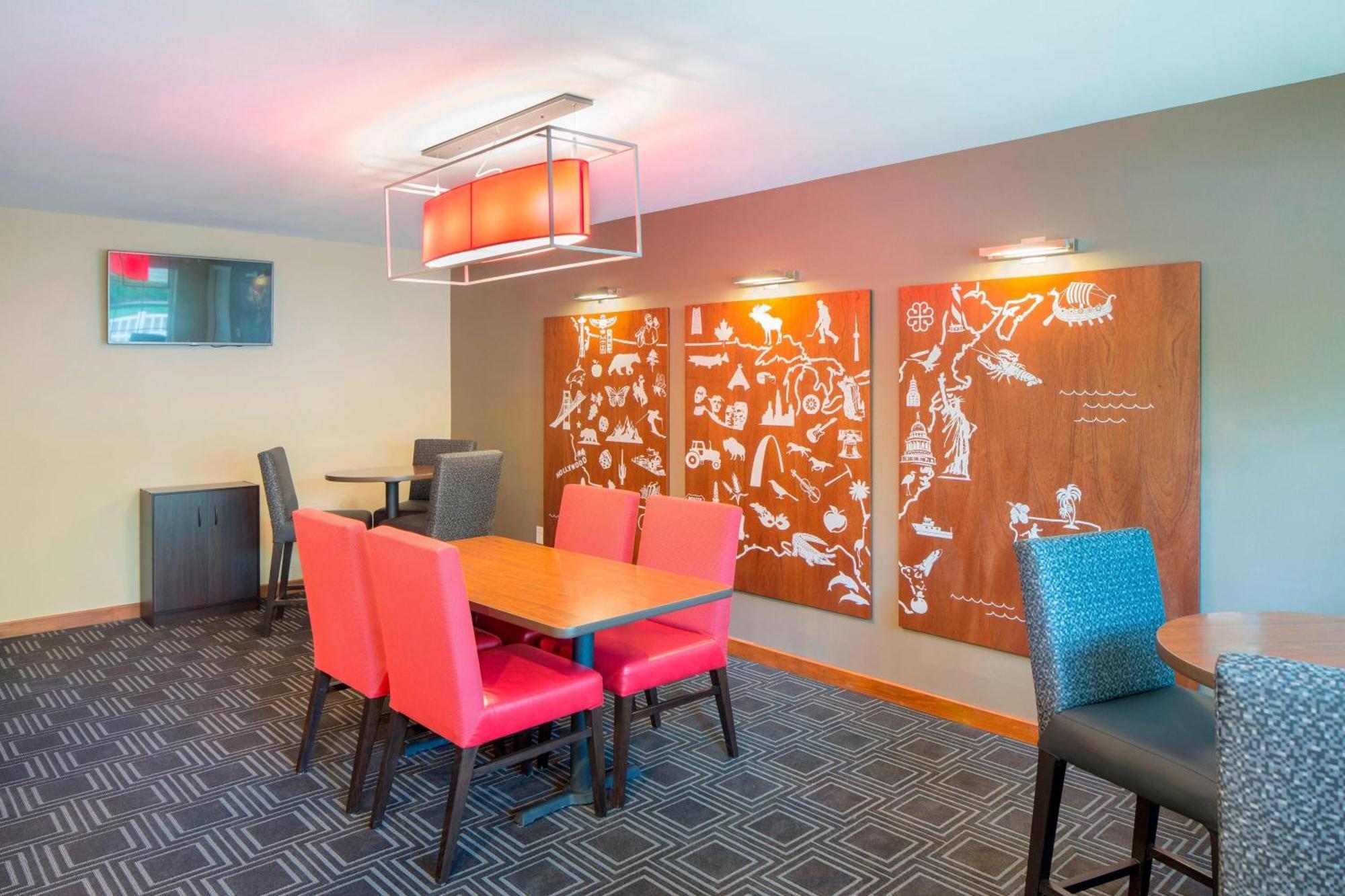 Towneplace Suites By Marriott Portland Hillsboro Esterno foto