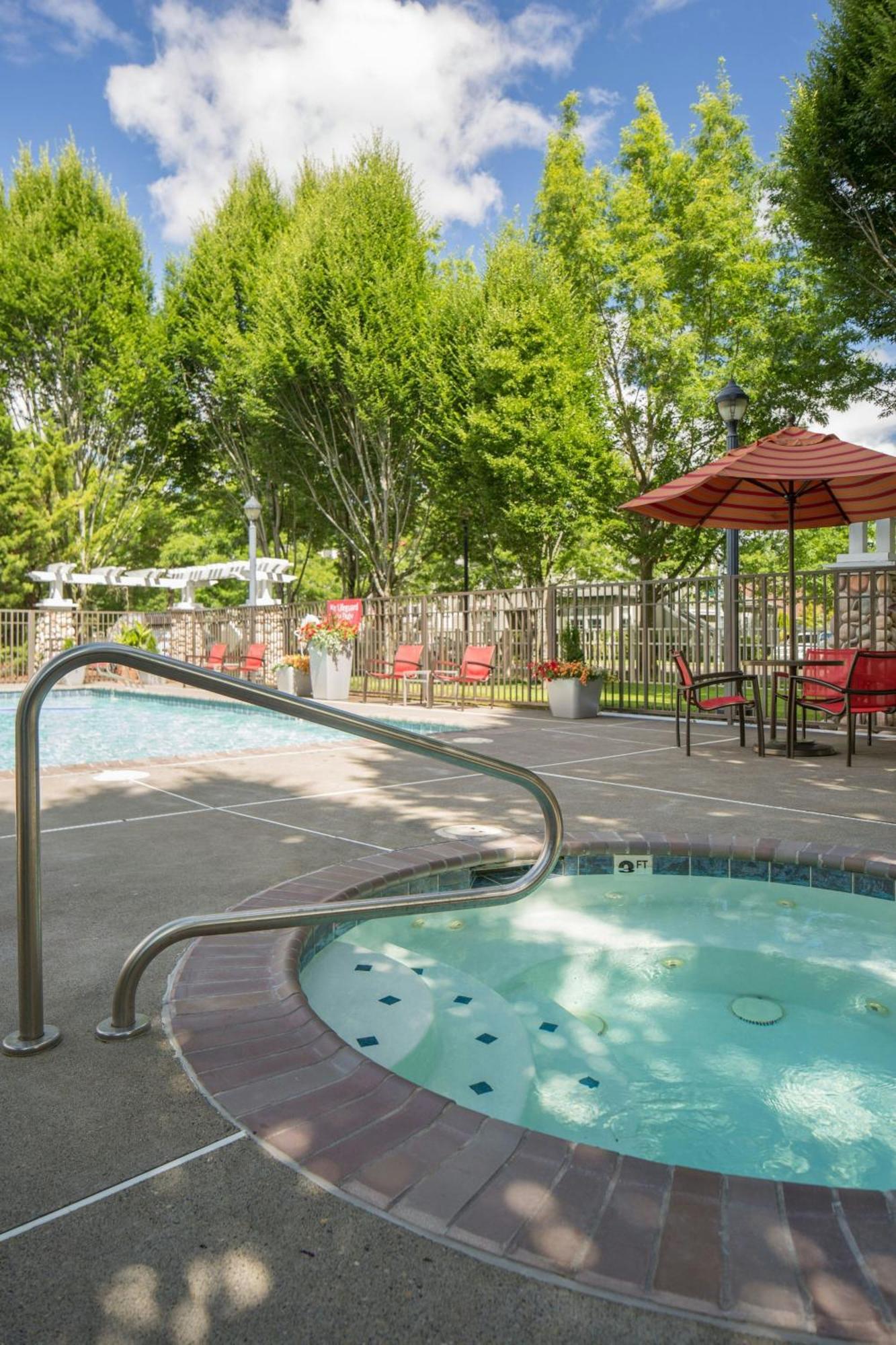 Towneplace Suites By Marriott Portland Hillsboro Esterno foto